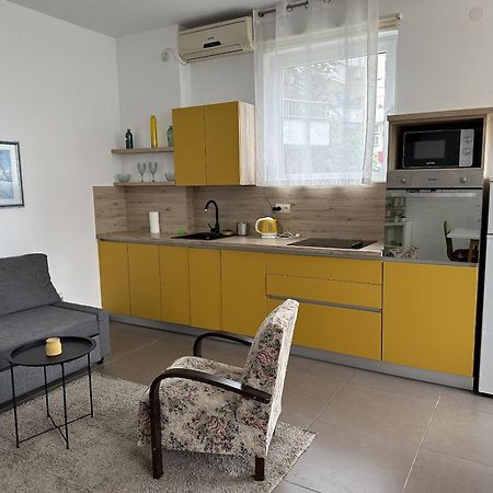 Apartments Luce Trogir Exterior photo